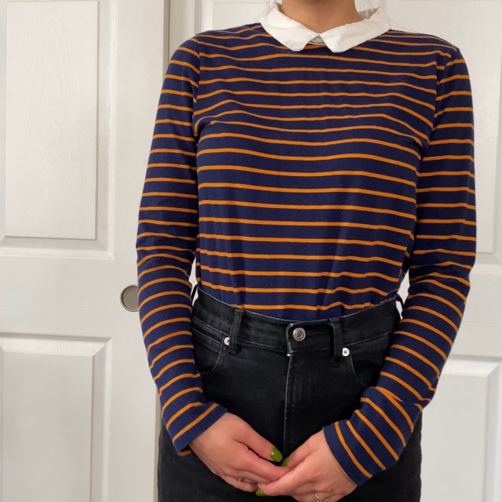 Forever 21 long sleeve with Peter Pan collar Large